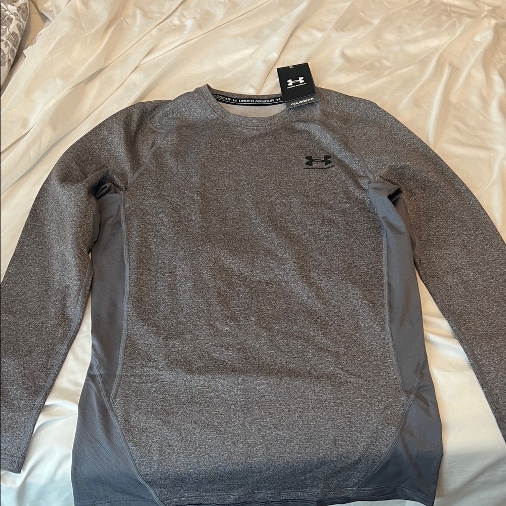 Under Armour Men's Heathered Gray Long Sleeve Tee